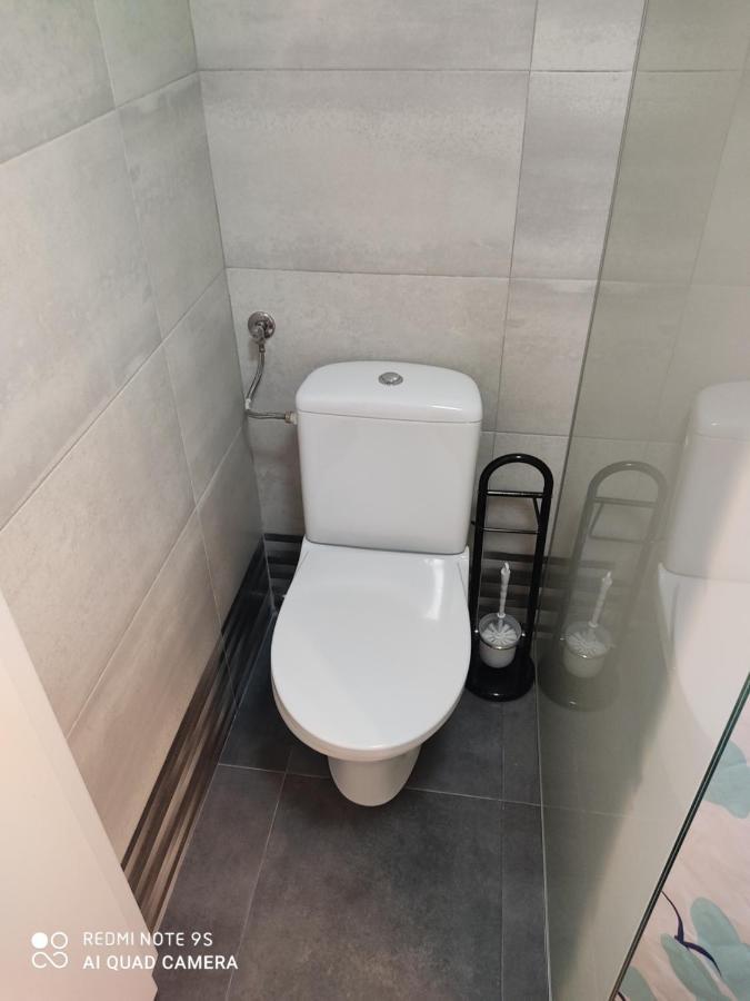 Fina M Studio Apartman กาลี ภายนอก รูปภาพ