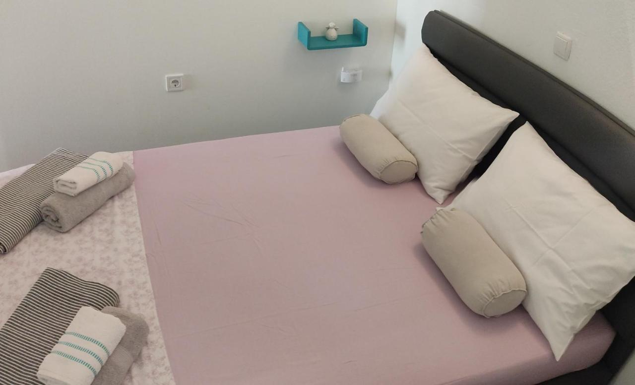Fina M Studio Apartman กาลี ภายนอก รูปภาพ